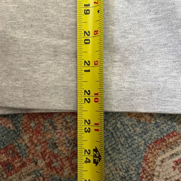 J.Crew Structured V-Neck Shell - Picture 7 of 7